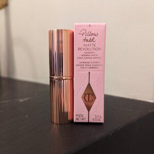 Charlotte Tilbury Matte Revolution Lipstick - Pillow Talk 3.5 g full size